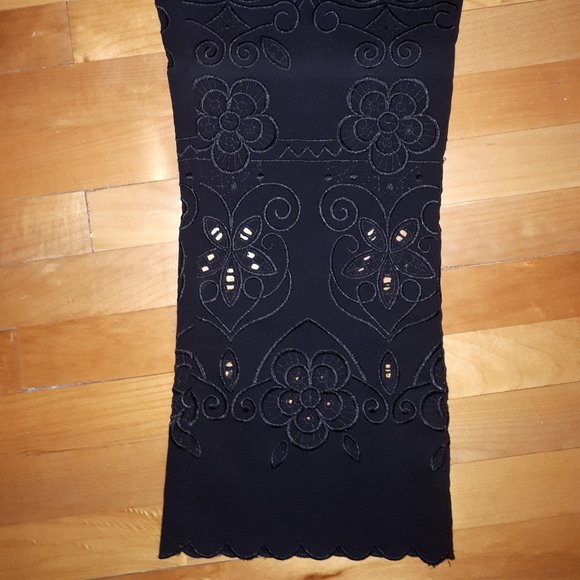 NWOT Black Broderie Style  Cutout Pants XL - Picture 2 of 4